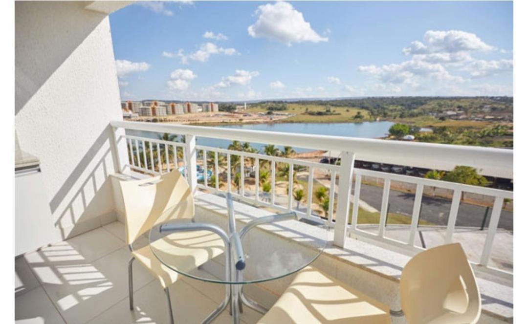 Apto Resort Do Lago Caldas Novas Buitenkant foto